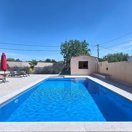 Pascal Comfortable Holiday וילה